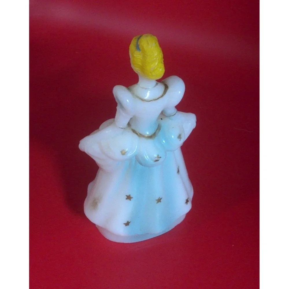 VINTAGE 5 INCH CINDERALLA CAKE TOPPER